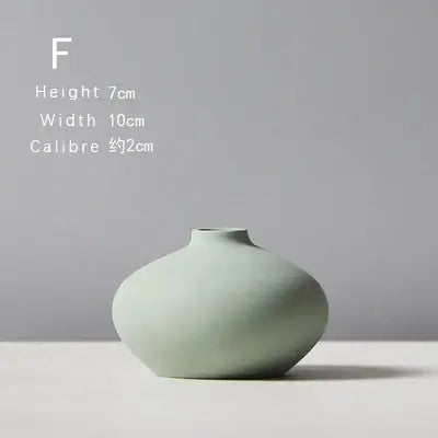 Matte Ceramic Vase - Nordic Elegance & Charm