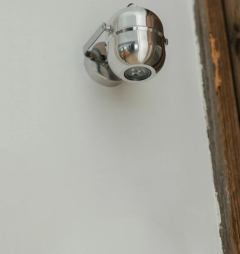 Applique murale chromée avec bras réglable
