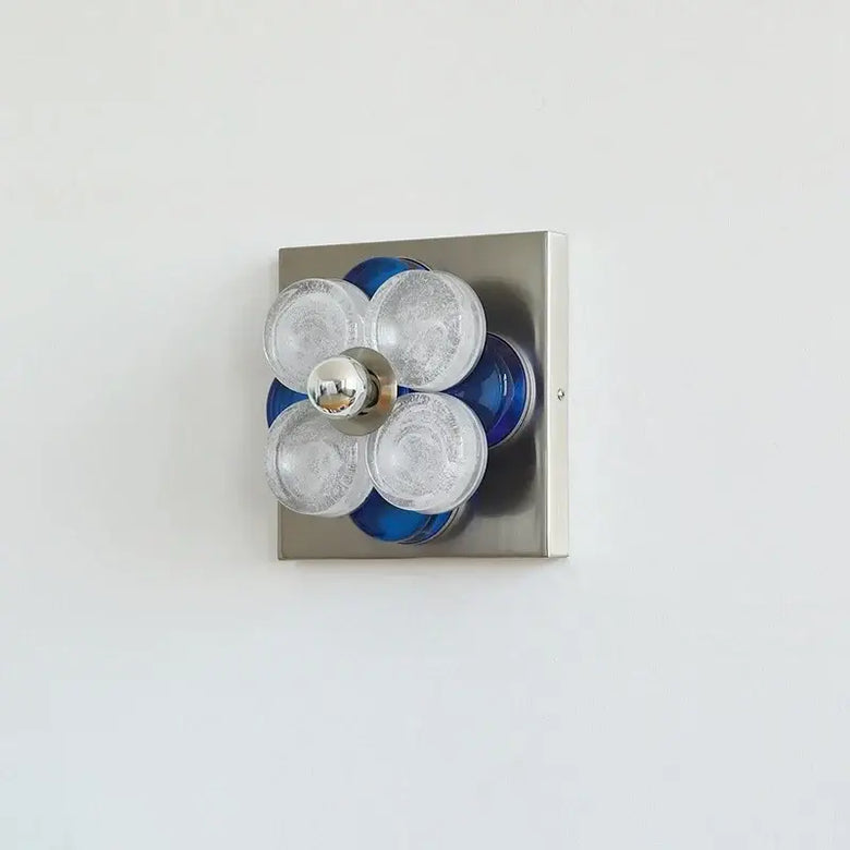 Retro Flower Metal Wall Light with LED Bulbs