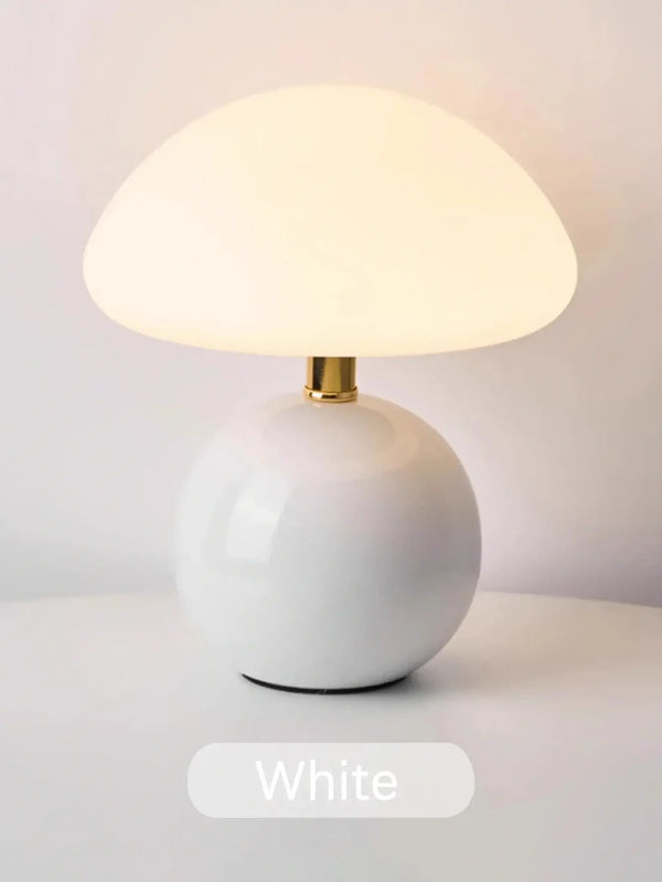 Mushroom LED USB Table Lamp in Pink – Soft Glow Bedside Lighting with a white base and soft, warm light.