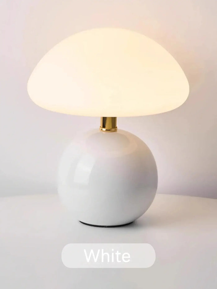 Mushroom LED USB Table Lamp in Pink – Soft Glow Bedside Lighting with a white base and soft, warm light.