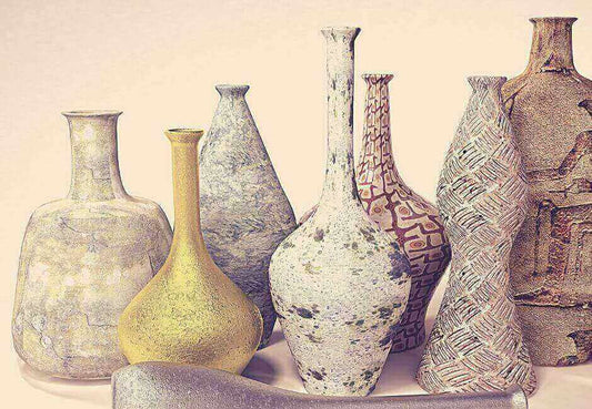 Various traditional vases featured in The 2023 Nauradika's perfect guide to buying a vase as a present.