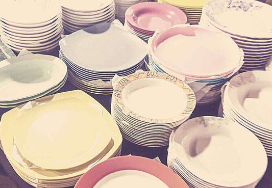 Reasons why the Russel Wright Melamine tableware range was so popular