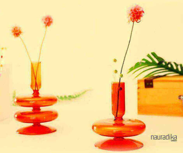 Modern orange vases with flowers - How to put flowers in a vase by Nauradika