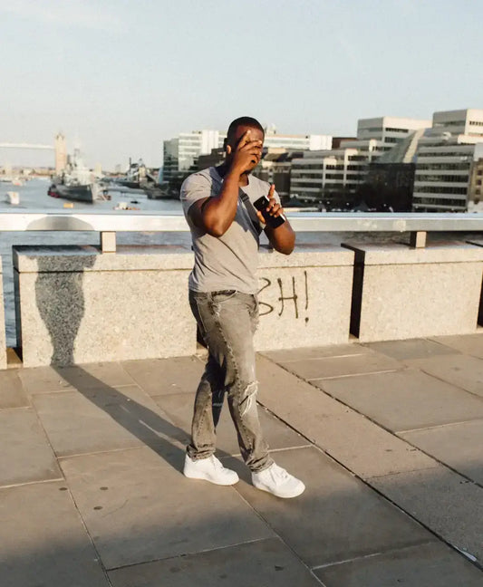 Transform Your Space: How to Curate a Stylish Book Collection