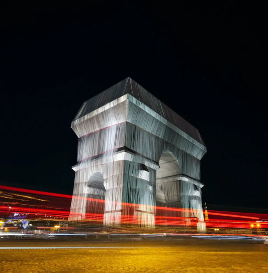 Exploring Minimalism in Lighting and Decor