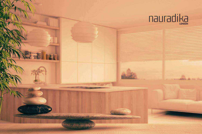 Modern living room with natural elements, representing Using Feng Shui to position a floor lamp in your living room.