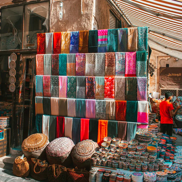 How Can Local Artisans Influence Your Seasonal Gift Choices