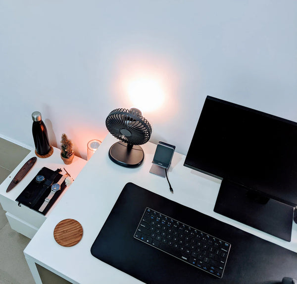 Modern Rechargeable Lamps for Chic Workspaces