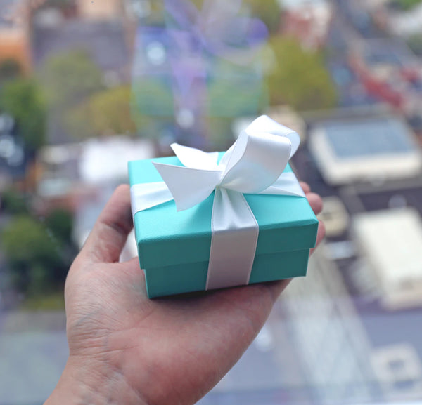 How Do We Choose Meaningful Gifts for Our Loved Ones