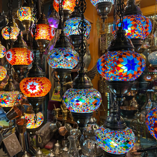 Artistic Table Lamps for Creative Spaces and Modern Interiors