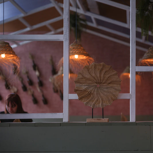 Elegant Rattan and Plexiglass Ceiling Lights for Stylish Spaces