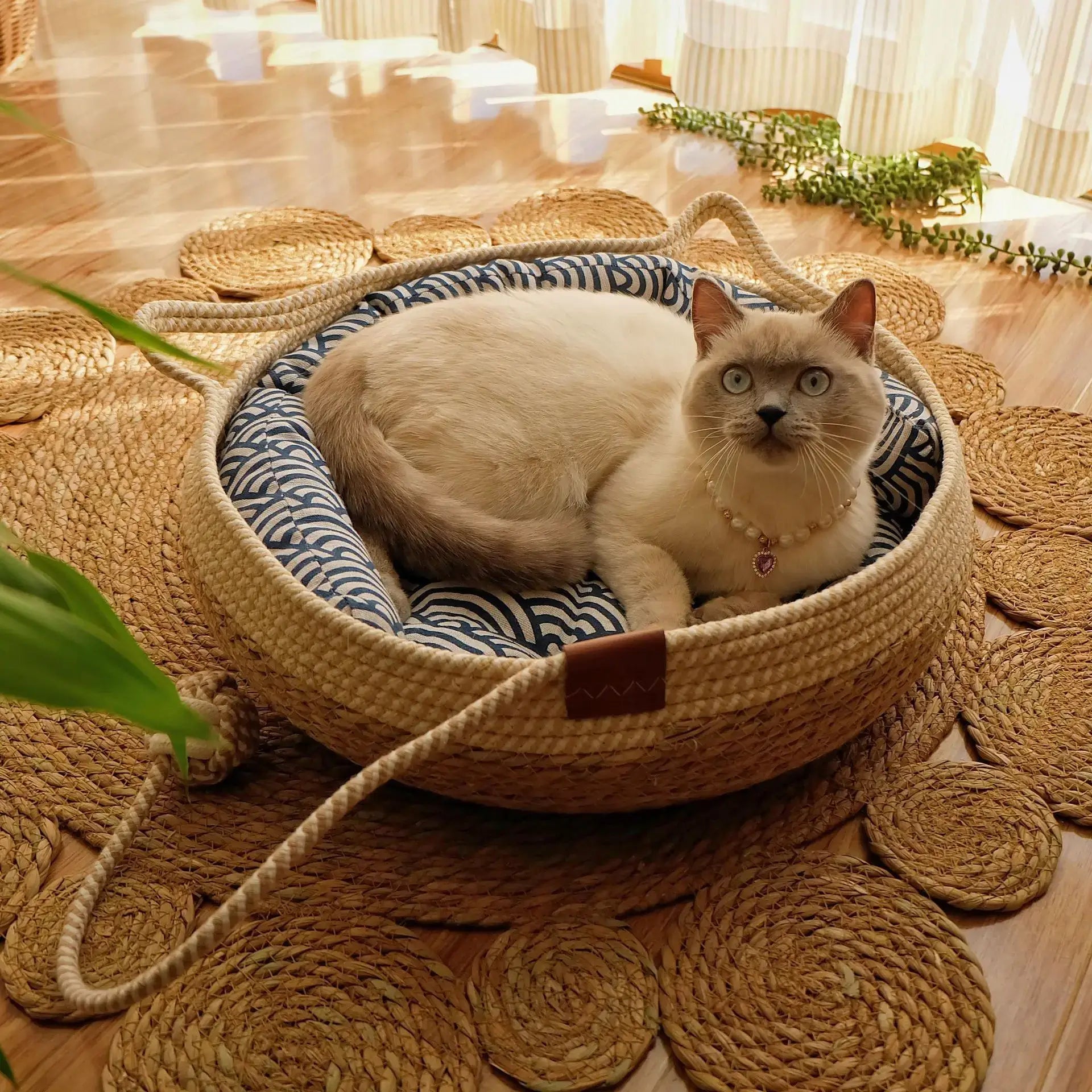 Pet Beds, Pet beds, Pet Beds, Comfortable Rattan Woven Cat Bed