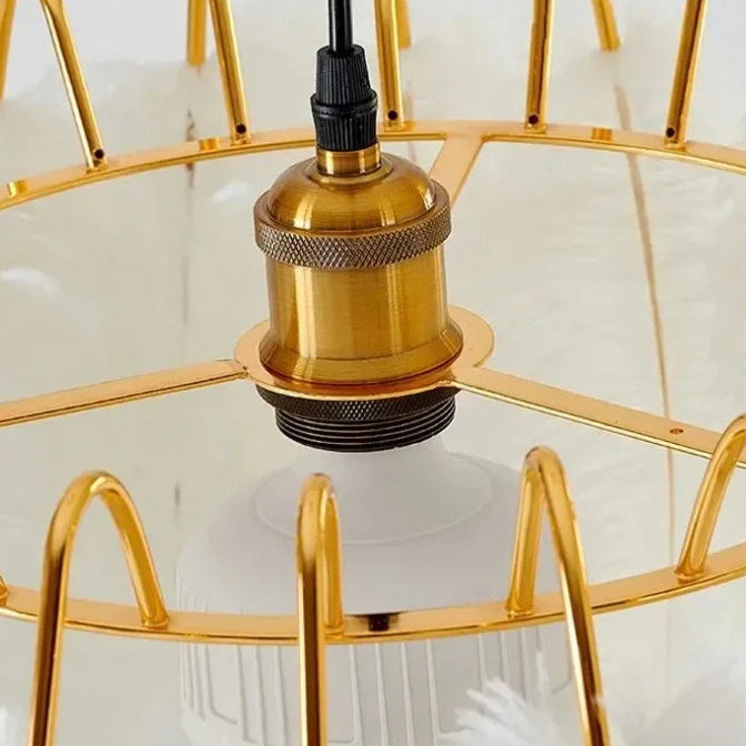 Modern Feather Pendant Light – Elegant Gold Chandelier for Living Room