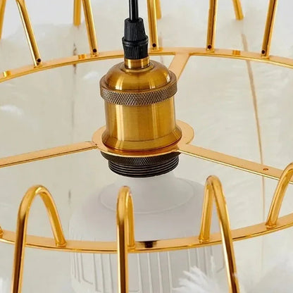 Modern Feather Pendant Light – Elegant Gold Chandelier for Living Room