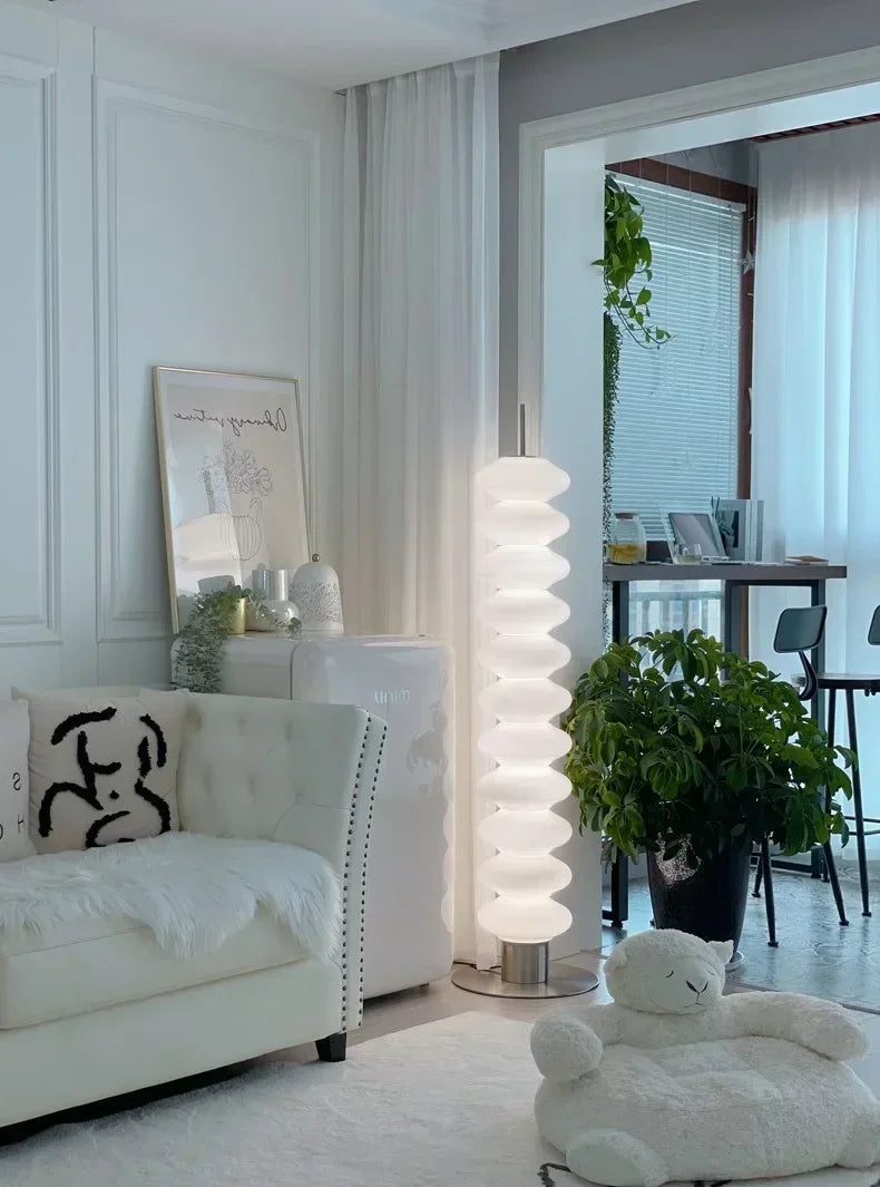 Danish Gourd Sculptural Floor Lamp – Nordic White Acrylic LED Lamp