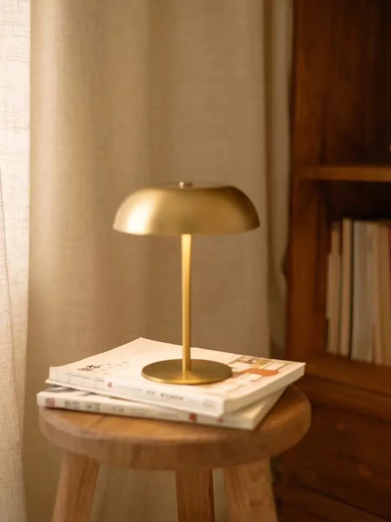 Mid-Century Mushroom Table Lamp – Cordless, Rechargeable