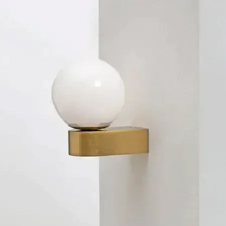 Chic Dual Bubble Wall Light - Modern & Versatile Lighting with polished brass and white glass orb