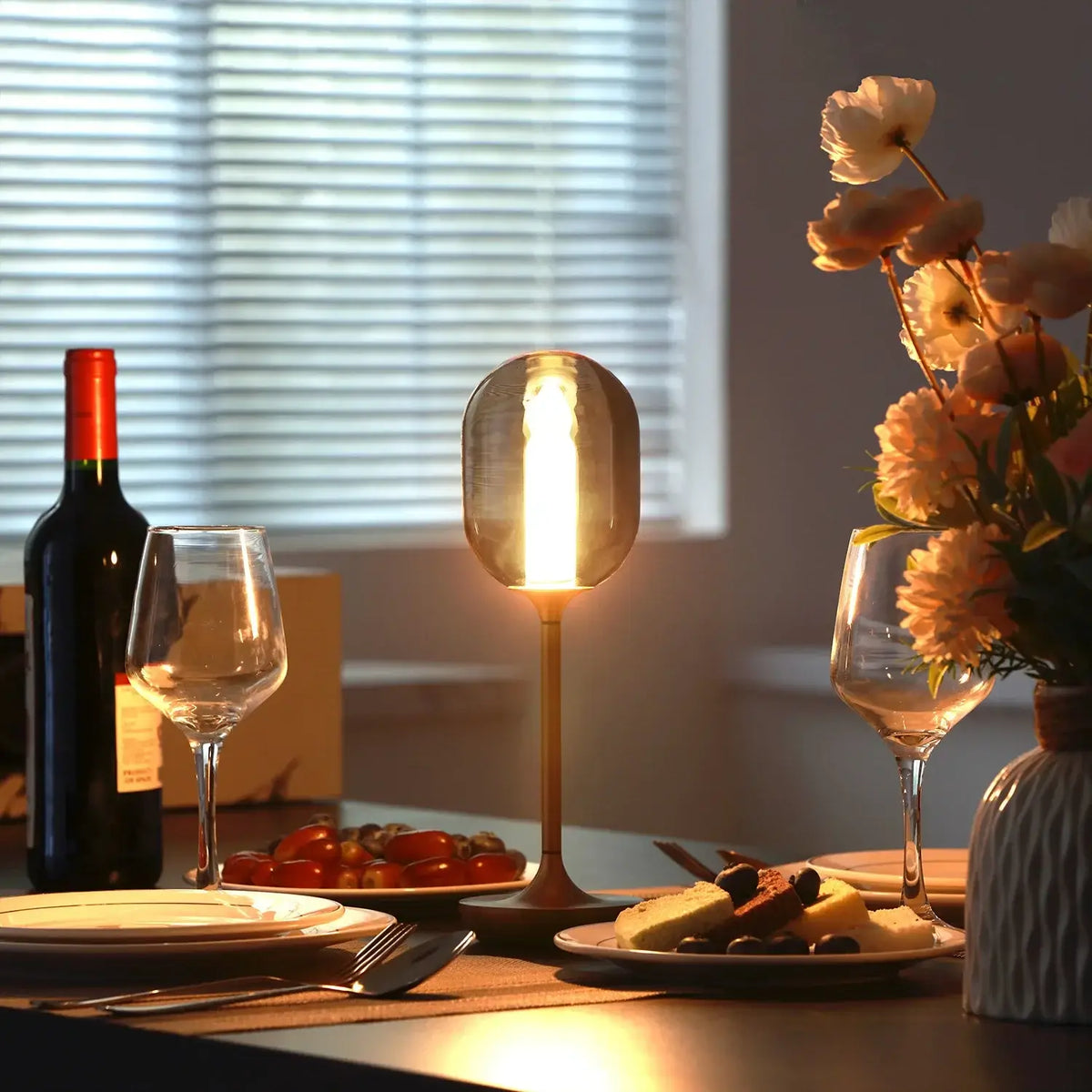 Nordic Minimalist Glass Globe Cordless Table Lamp – Rechargeable