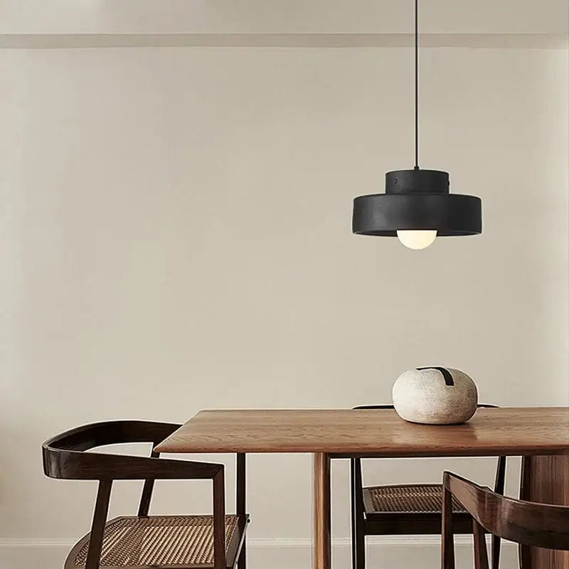 Nordic Resin Pendant Light - Modern Elegance