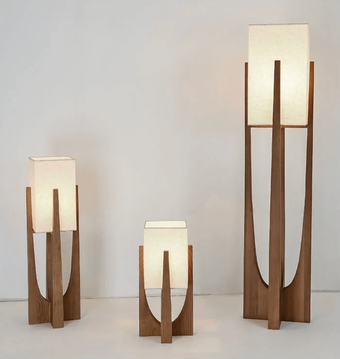Modern Nordic Wooden Floor Lamp – Sculptural Lighting with Warm LED Glow