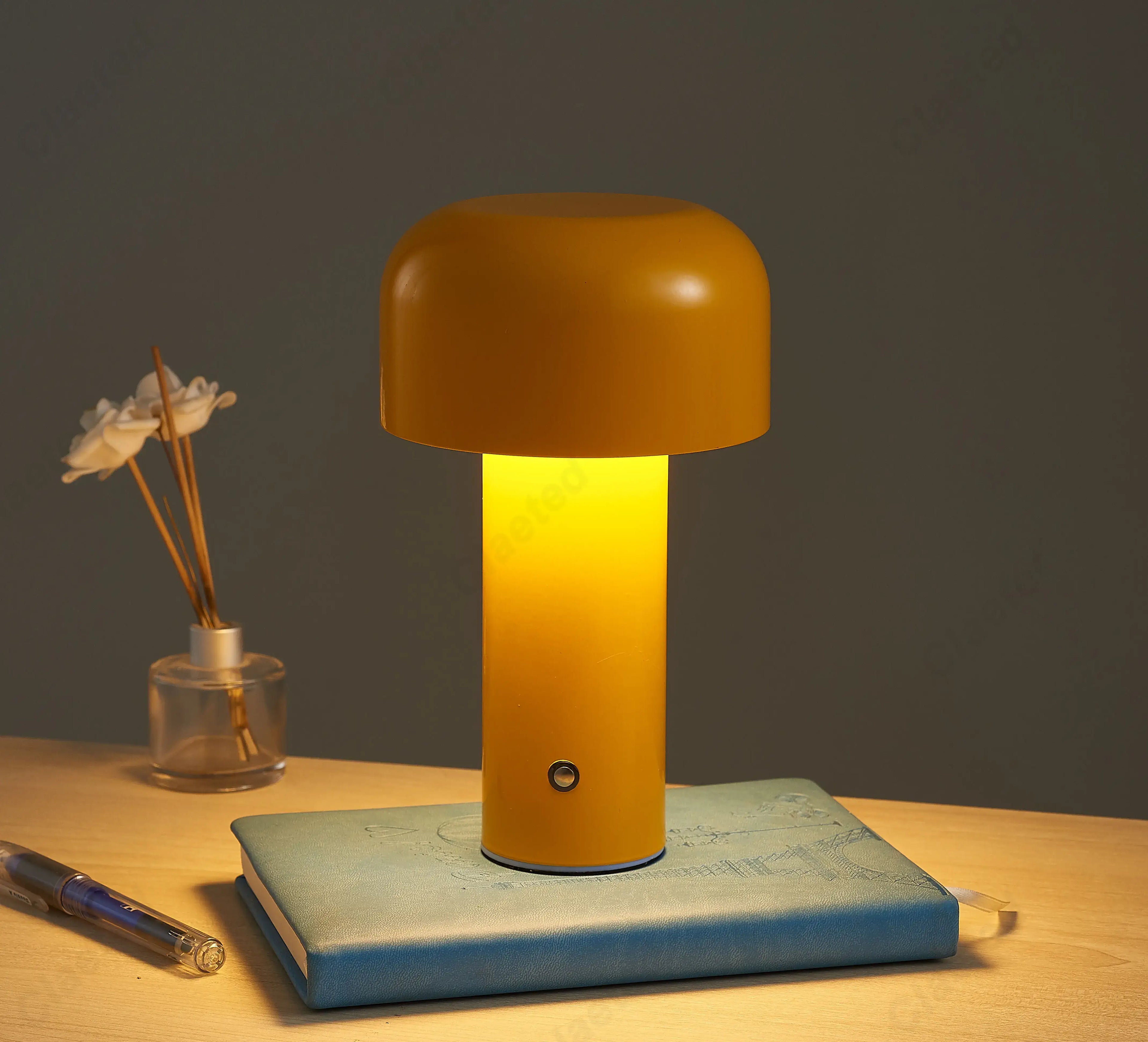 Italian Designer Mushroom Table Lamp – Versatile Elegance for Indoors and Outdoors