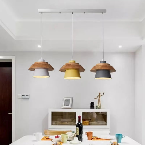Suspension scandinave Macaron en bois – Lampe suspendue colorée avec cordon E27