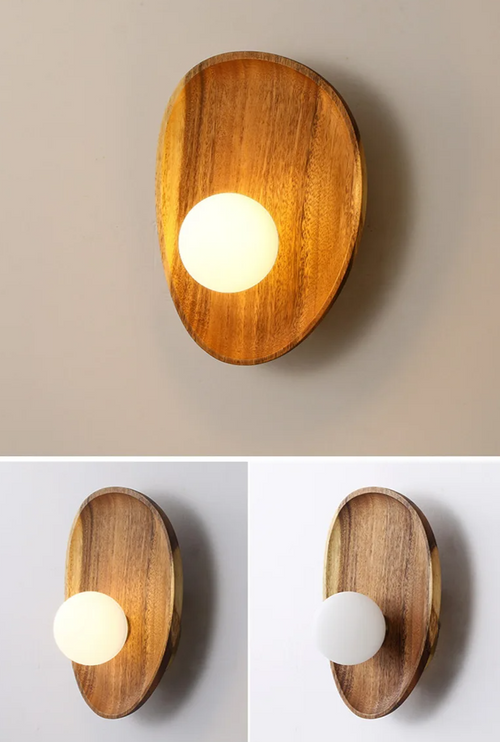 Applique murale en bois naturel et vitrail
